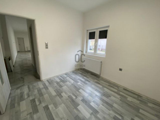 Eladó családi ház, Abonyban 54.9 M Ft, 3 szobás