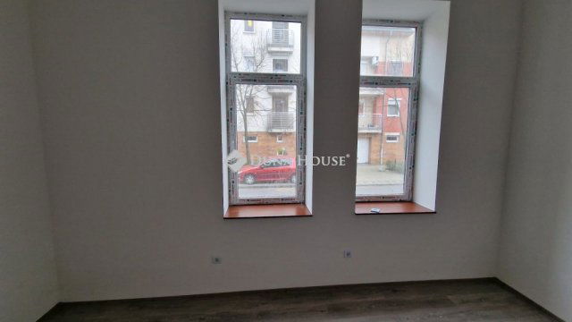 Eladó téglalakás, IV. kerületben, Károlyi István utcában