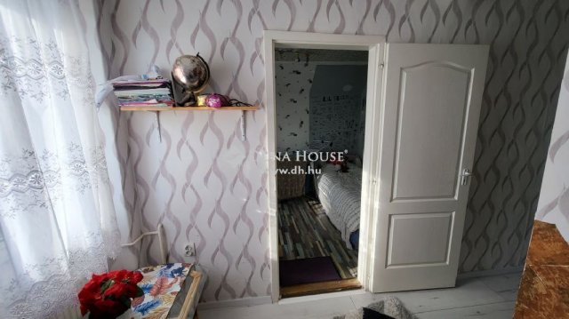 Eladó családi ház, Érden 160 M Ft, 7 szobás