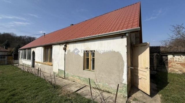 Eladó családi ház, Mendén 43 M Ft, 2 szobás