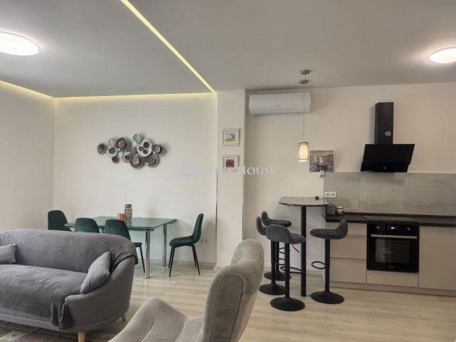 Kiadó téglalakás, albérlet, Debrecenben 450 E Ft / hó, 3 szobás