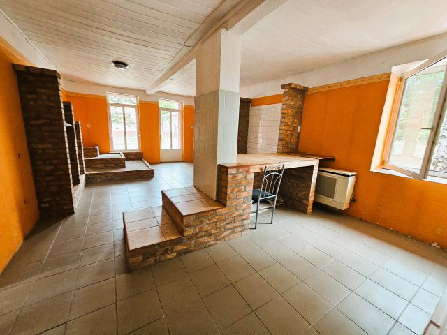 Eladó családi ház, Tompán 12 M Ft, 4 szobás