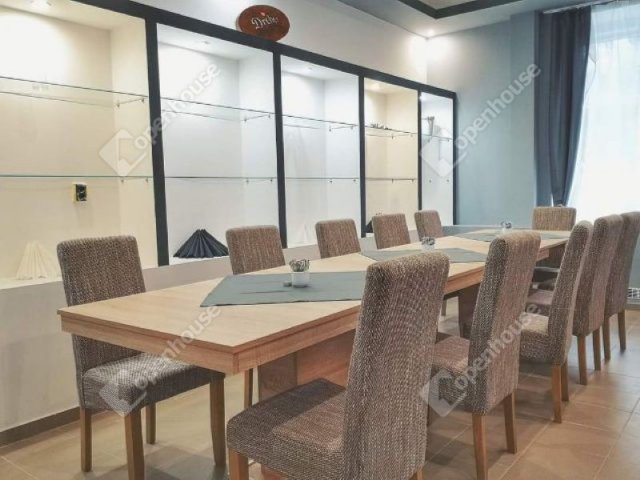 Eladó üzlethelyiség, Lábatlanon 140 M Ft / költözzbe.hu