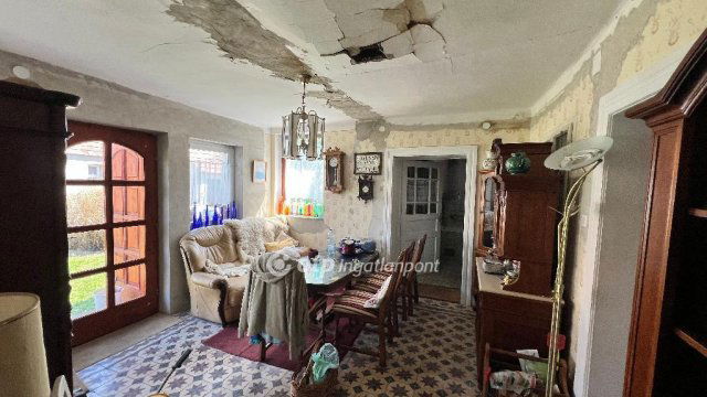 Eladó családi ház, Nemesgörzsönyön 21.9 M Ft, 2 szobás