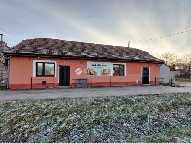 Eladó családi ház, Nádasdladányban 59.9 M Ft, 1 szobás