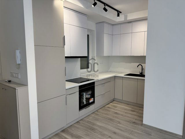 Kiadó téglalakás, albérlet, Szolnokon 200 E Ft / hó, 3 szobás