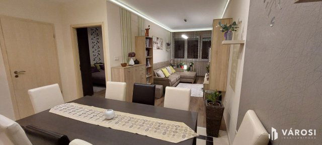 Eladó panellakás, Debrecenben 64.9 M Ft, 2 szobás