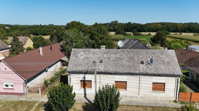Eladó családi ház, Kémesen 29.9 M Ft, 4+1 szobás