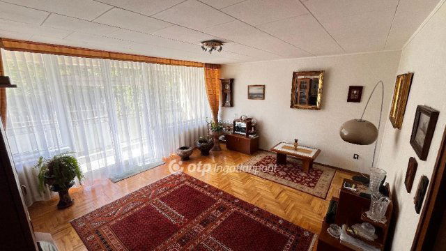 Eladó téglalakás, Budapesten, XII. kerületben 128 M Ft, 2 szobás