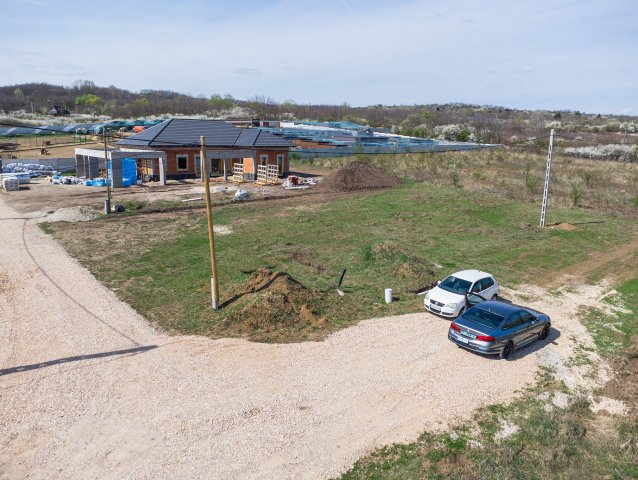 Eladó telek, Mályin, Akácos utcában 13.5 M Ft