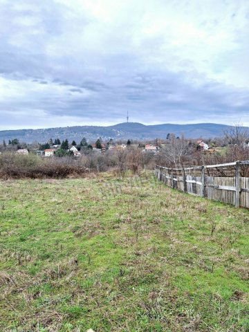 Eladó telek, Pécsett, Komlói úton 19.99 M Ft