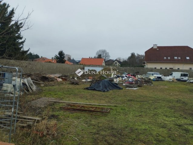 Eladó telek, Fóton 116 M Ft / költözzbe.hu