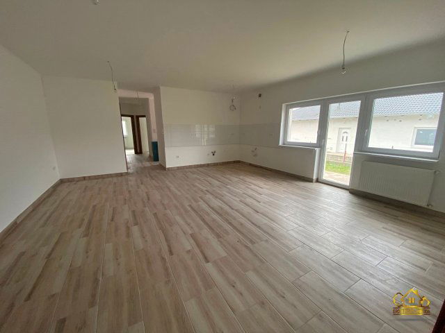 Eladó ikerház, Dunavarsányban 90 M Ft, 5 szobás