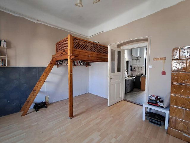 Eladó téglalakás, Budapesten, XV. kerületben 37.5 M Ft, 1 szobás