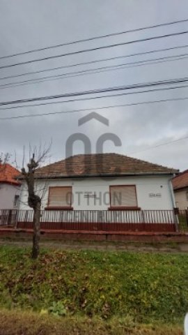 Eladó családi ház, Litkén 12 M Ft, 5 szobás