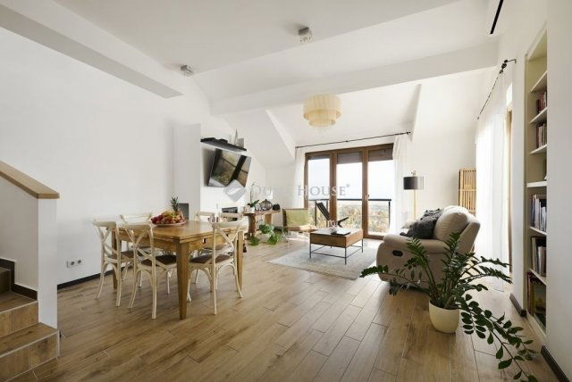 Eladó téglalakás, Szentendrén 175 M Ft, 3 szobás