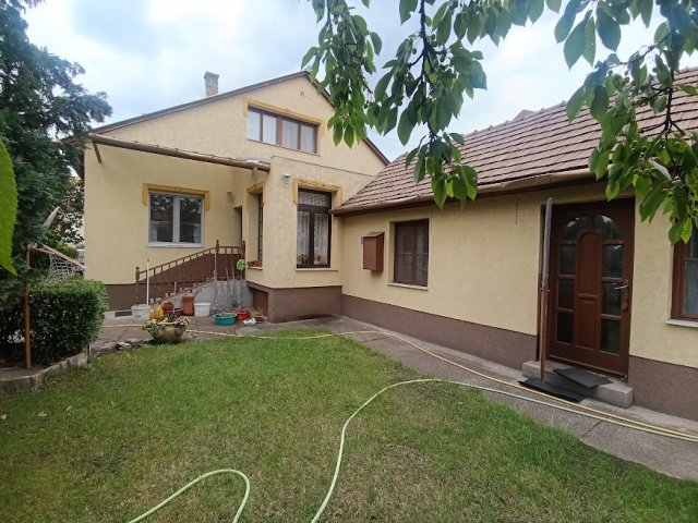 Eladó családi ház, Budapesten, XVIII. kerületben 129.99 M Ft