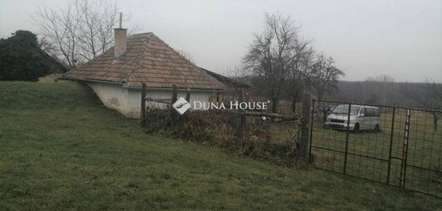 Eladó mezogazdasagi ingatlan, Vérteskethelyen 6.6 M Ft, 1 szobás