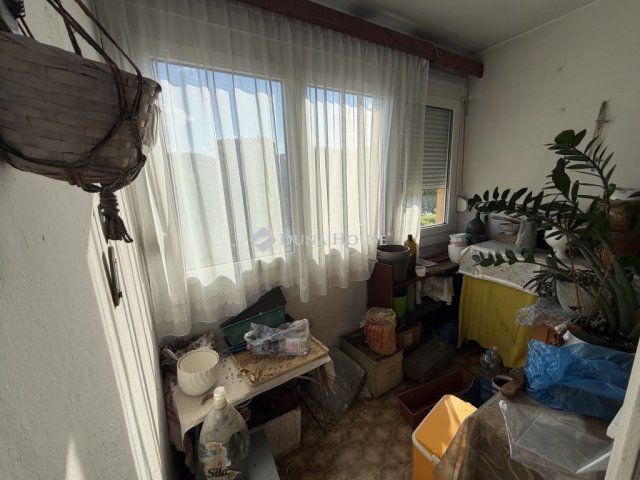 Eladó panellakás, Budapesten, III. kerületben 73 M Ft, 3 szobás