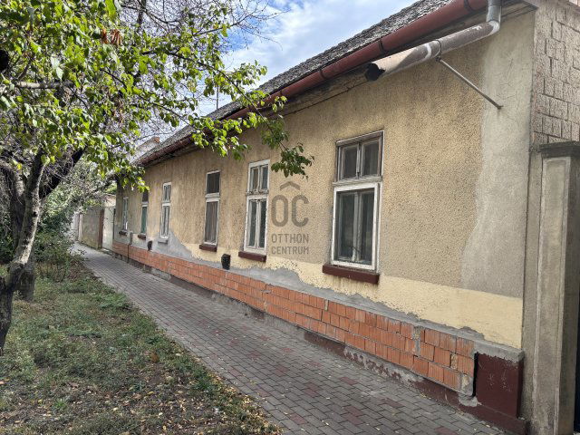 Eladó családi ház, Makón 13.9 M Ft, 4 szobás