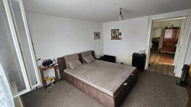 Eladó családi ház, Jászberényben 30.99 M Ft, 2 szobás