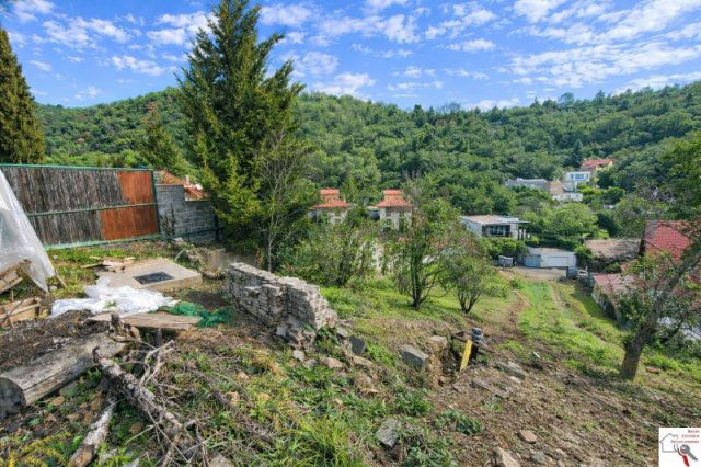 Eladó telek, Pécsett 29.9 M Ft / költözzbe.hu