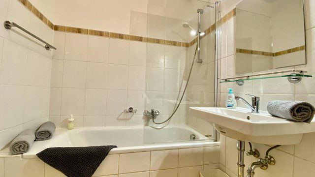 Kiadó téglalakás, albérlet, VI. kerületben, Király utcában