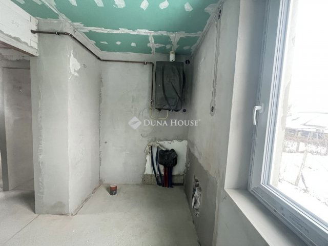 Eladó téglalakás, Ajkán 31.9 M Ft, 2 szobás