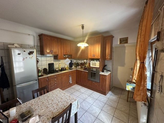 Eladó családi ház, Budapesten, XVIII. kerületben 145.8 M Ft