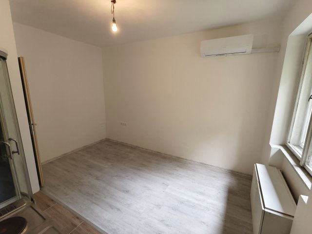 Eladó téglalakás, Kaposváron, Géza utcában 10.5 M Ft, 1 szobás