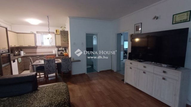 Eladó családi ház, Sülysápon 79.9 M Ft, 5 szobás