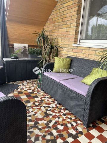 Eladó családi ház, Budapesten, XIV. kerületben 225 M Ft