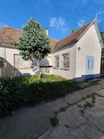 Eladó családi ház, Tataházán 6.5 M Ft, 3 szobás