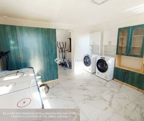 Eladó családi ház, Dorogon 58.99 M Ft, 3 szobás