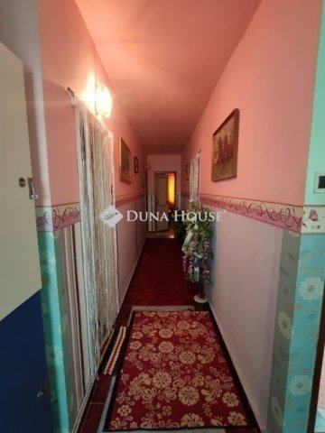 Eladó családi ház, Szigetszentmiklóson 78 M Ft, 5 szobás