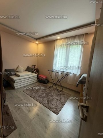 Eladó családi ház, Nagytarcsán 141.5 M Ft, 3 szobás