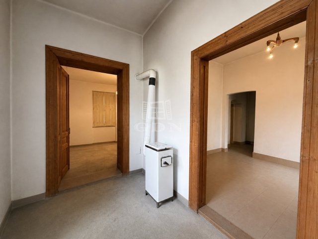 Eladó családi ház, Székesfehérvárott 126 M Ft, 2+1 szobás