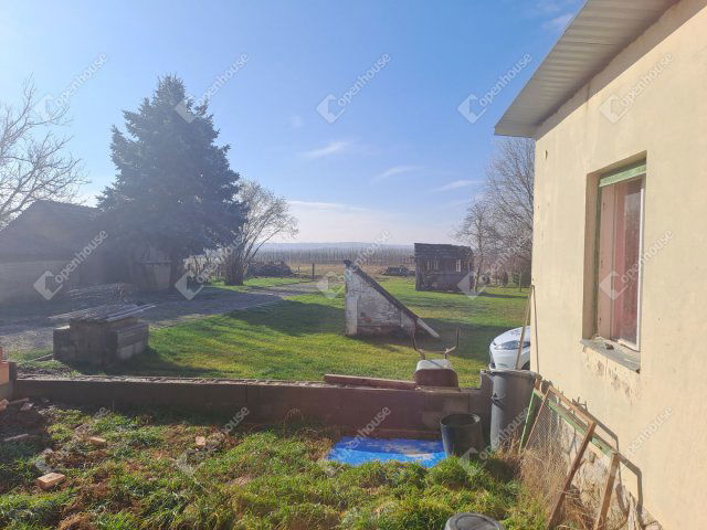 Eladó családi ház, Ócsárdon 29 M Ft, 2 szobás