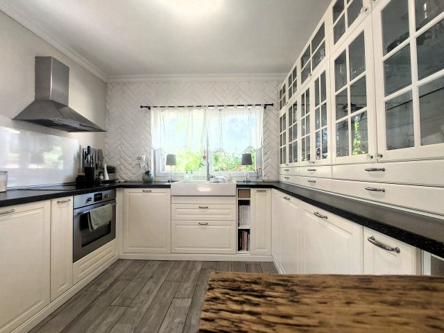 Eladó családi ház, Dunaharasztin 109.9 M Ft, 3 szobás