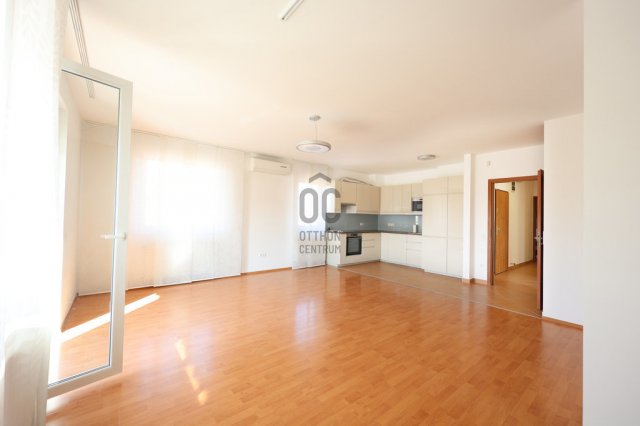 Eladó téglalakás, Budapesten, X. kerületben 165 M Ft, 4 szobás