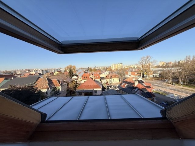 Eladó téglalakás, Győrött 99.5 M Ft, 5 szobás