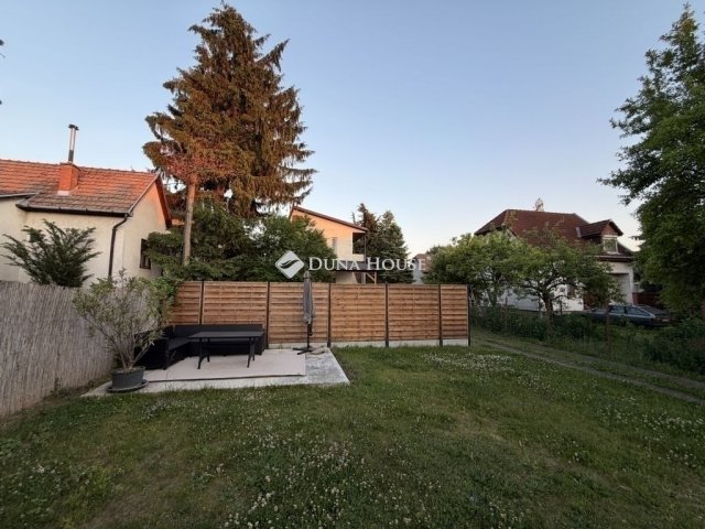 Eladó téglalakás, Budapesten, XVI. kerületben 84 M Ft, 2 szobás