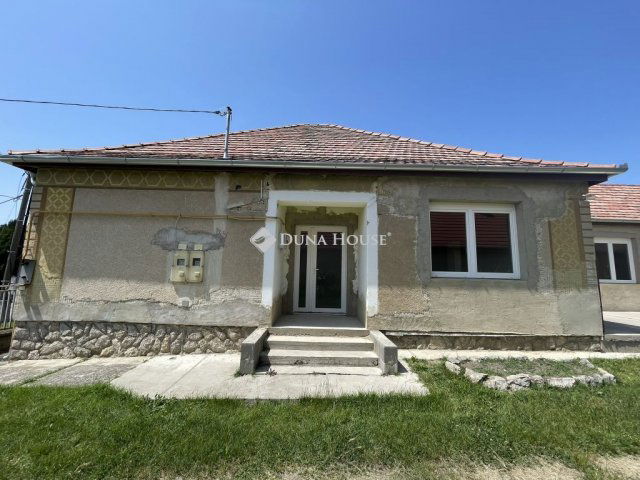 Eladó családi ház, Kurdon 17.5 M Ft, 4 szobás