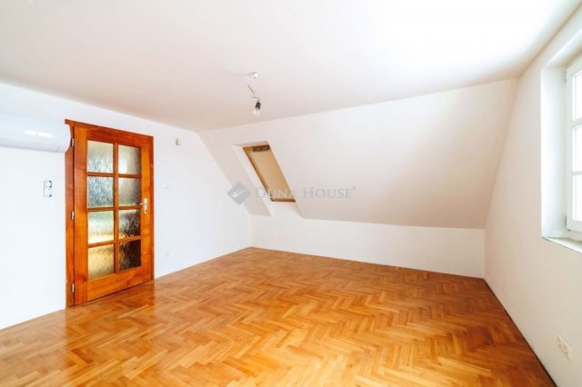 Eladó családi ház, Etyeken 220 M Ft, 4 szobás