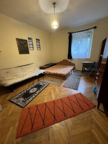 Eladó téglalakás, Veszprémben 52.9 M Ft, 3 szobás