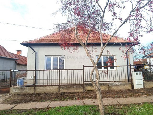 Eladó családi ház, Csorváson, Gremsperger József utcában