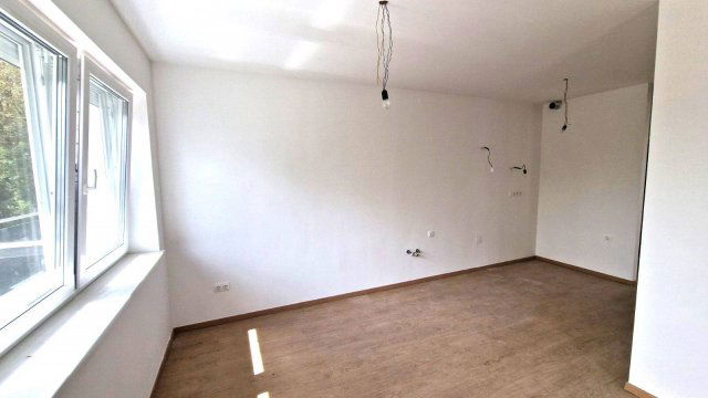Eladó téglalakás, Szigetszentmiklóson 64.9 M Ft, 2 szobás