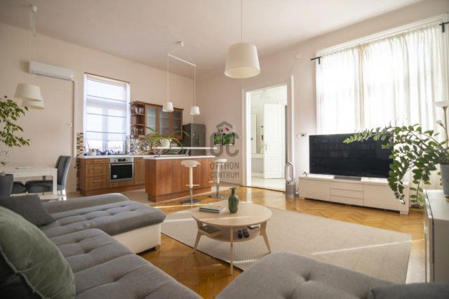 Eladó téglalakás, Budapesten, IX. kerületben 127 M Ft, 3 szobás