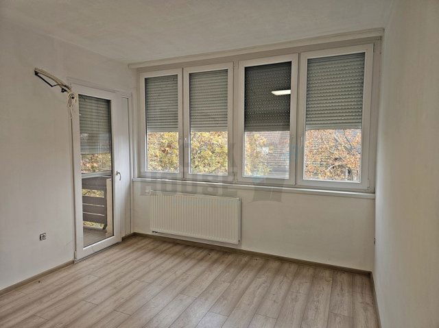 Eladó téglalakás, Békéscsabán 57.2 M Ft, 3 szobás