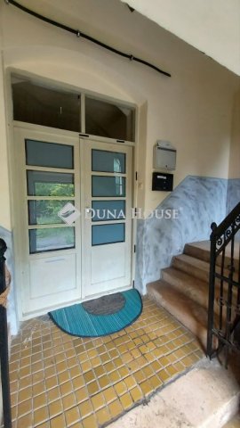 Eladó téglalakás, Dombóváron 13 M Ft, 2 szobás